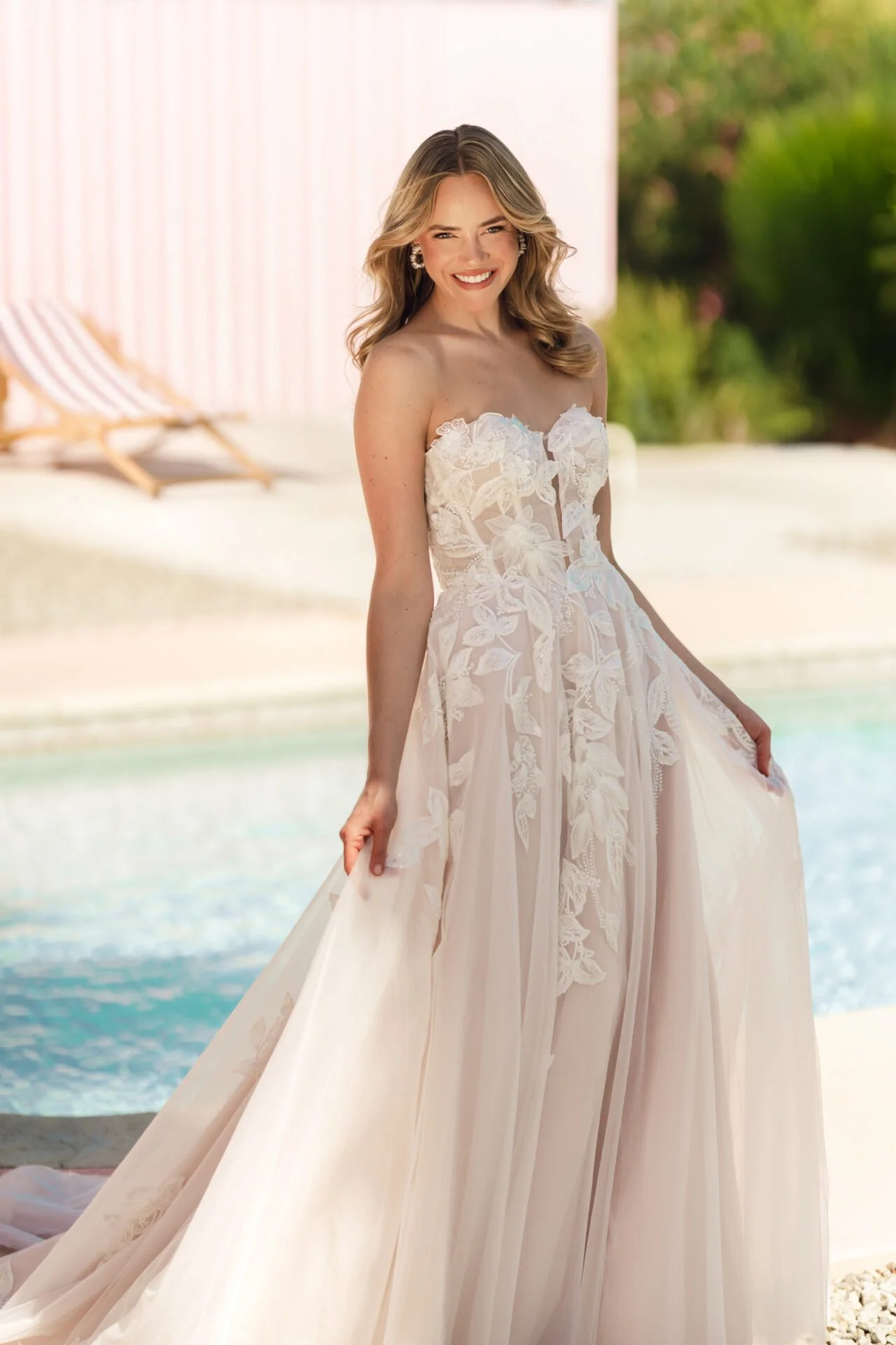 A-LINE WEDDING DRESS WITH 3D FLORAL LACE