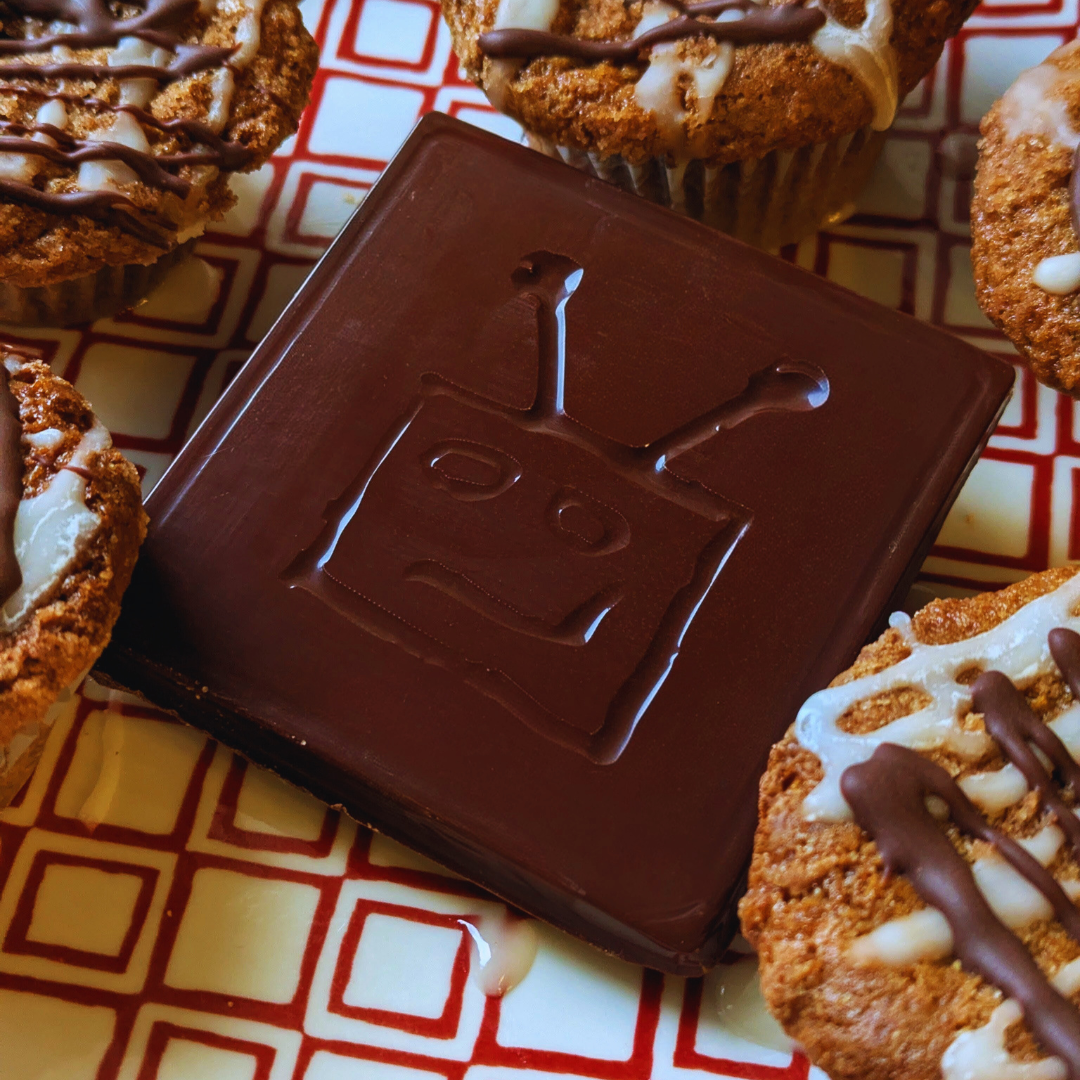 Gingerbread Dark Milk with muffins 2.png