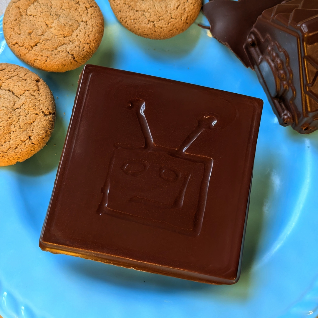 Gingerbread Dark Milk with house 2.png