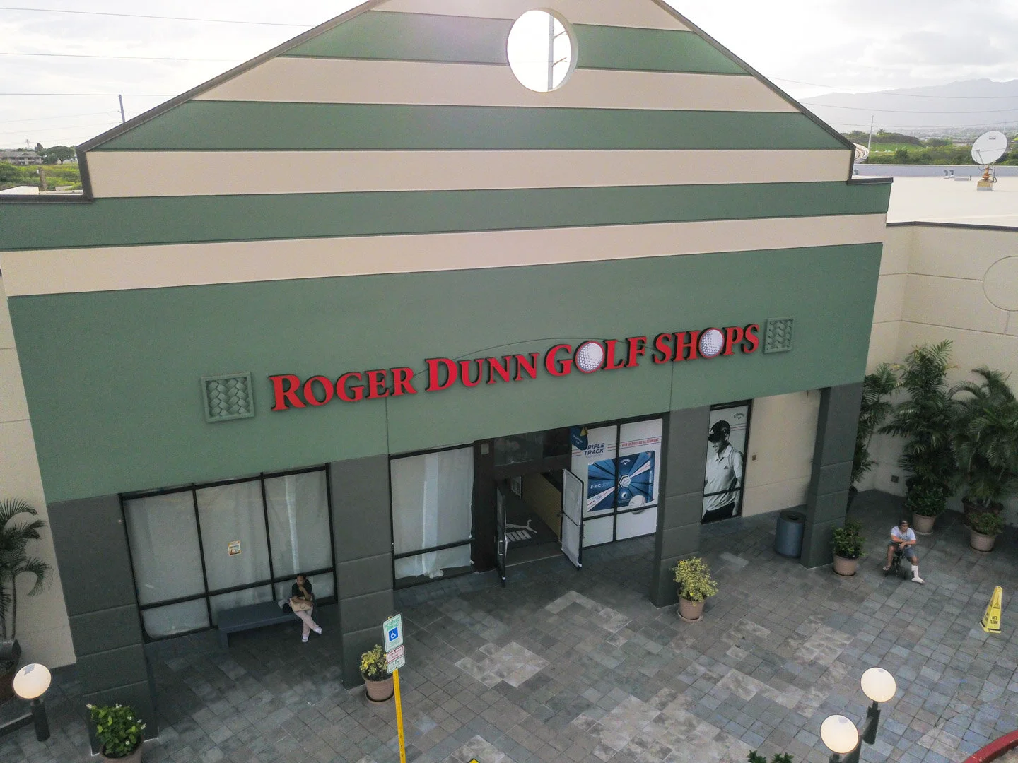 Roger Dunn Golf Hawaii