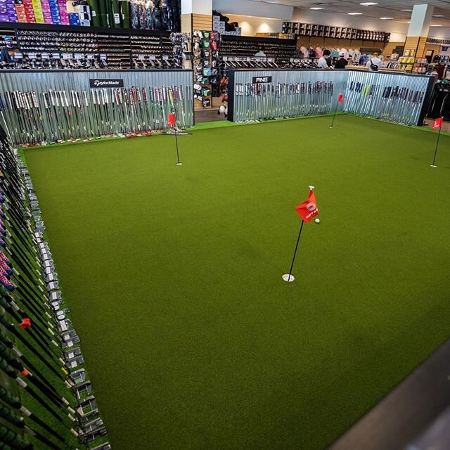Say hello 👋🏽 to the newly expanded putting greens ⛳️, hitting bays and state-of-the-art launch monitors at the new #WardVillage #RDGolfHI SUPERSTORE!  Come by this weekend to check it all out&mdash;we are officially OPEN for business!