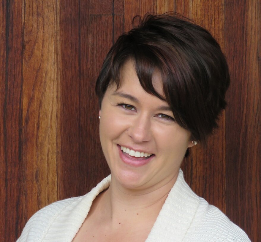 smaller head shot[2305843009226689447].jpg