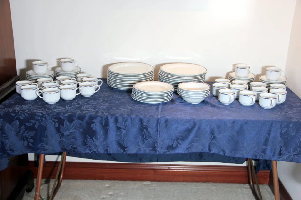 90 pcs. Noritake Arctic Blue