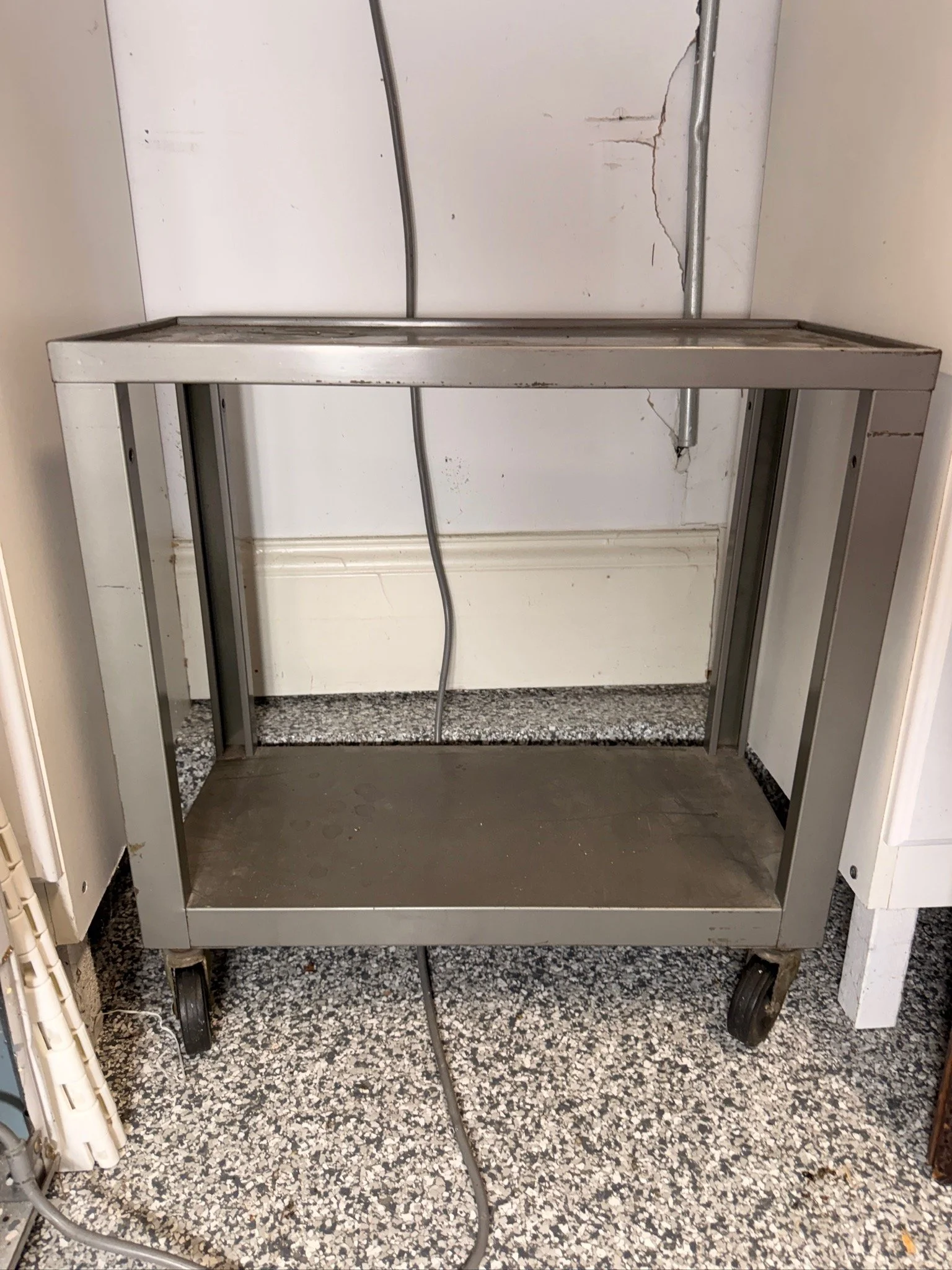Metal rolling cart