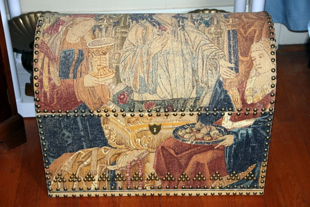 Decorative Trunk