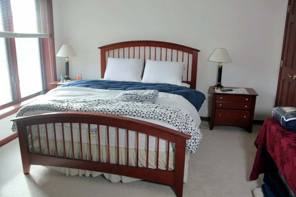 1 of 5 Queen Bedroom Sets