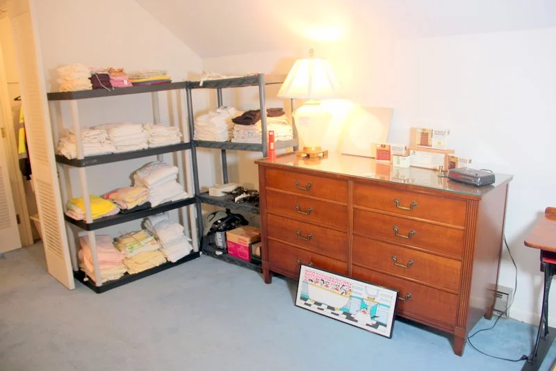 Kindel Twin Bed Set (Pair of Twin Bed Frames, Night Stand, Dresser with Mirror)