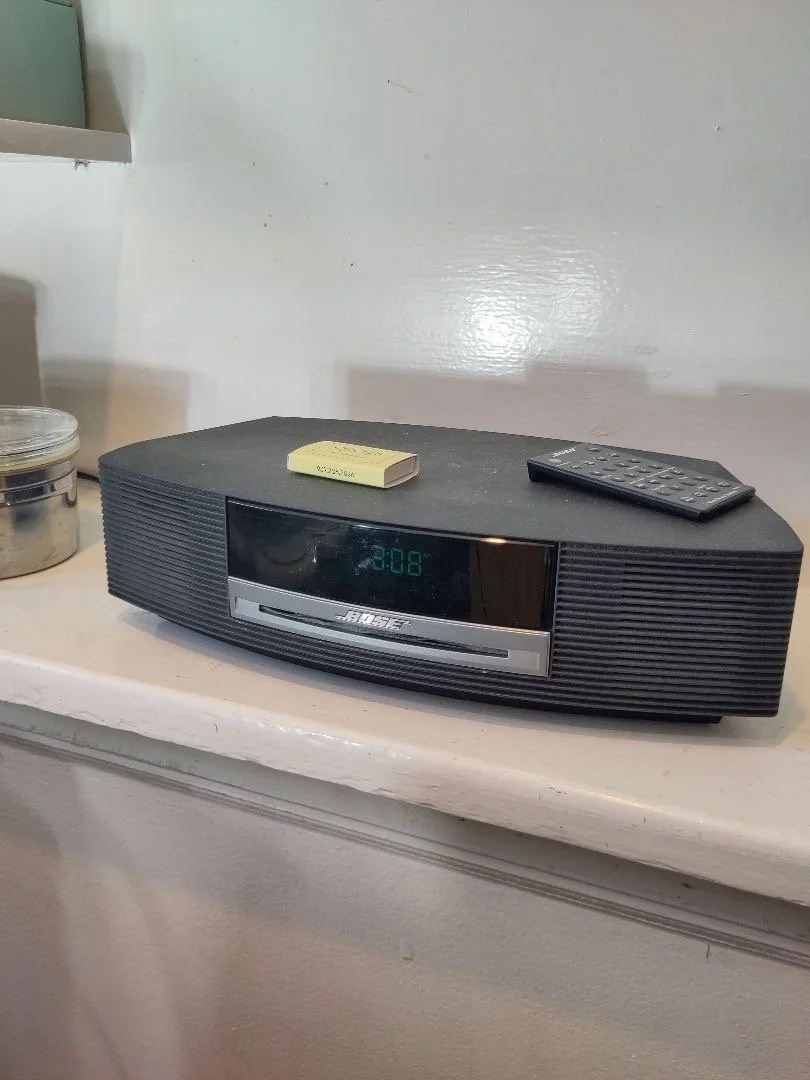 Bose Wave music system with CD player (stereo working, CD player is not)