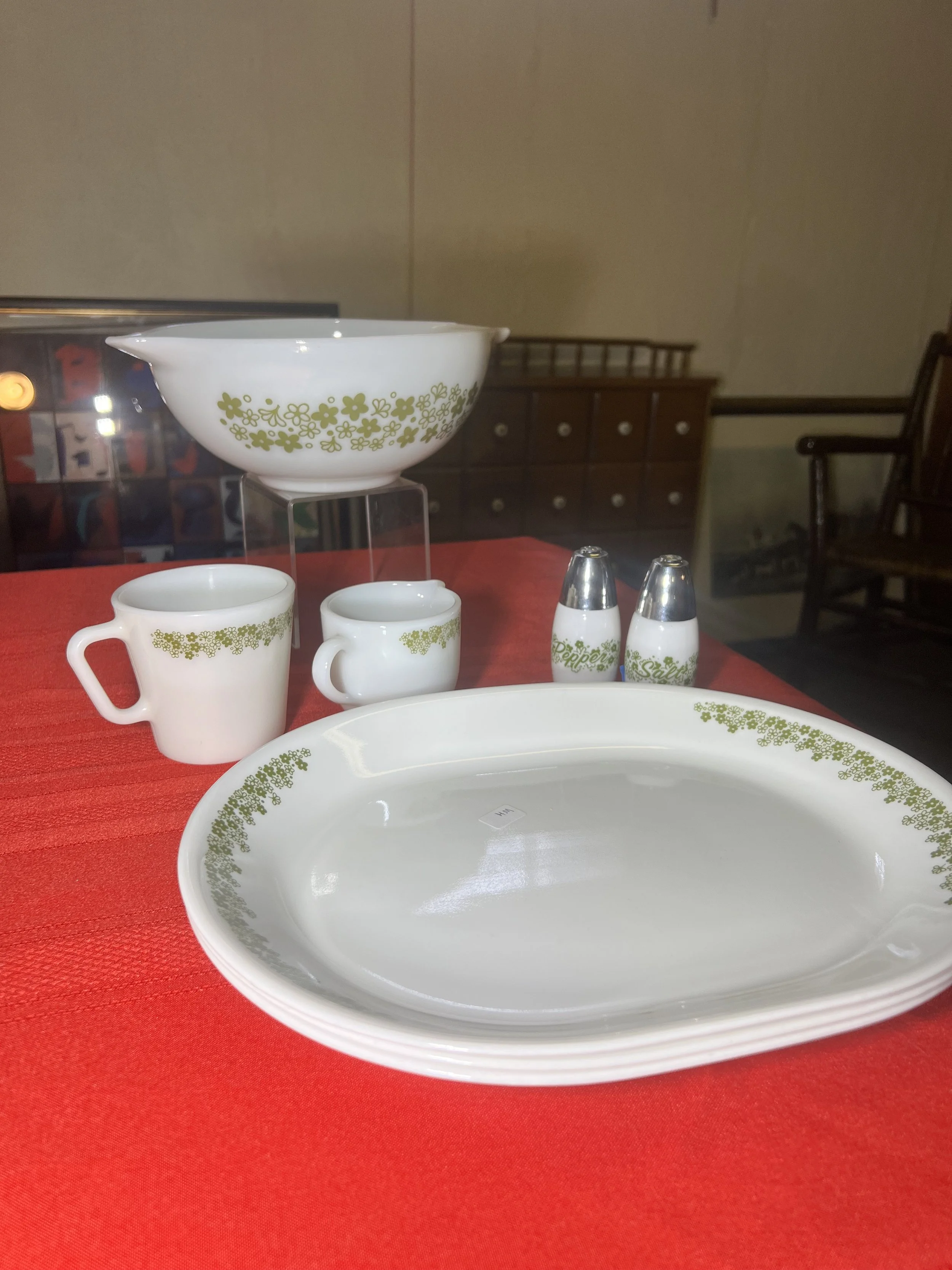 Classic Pyrex "Spring Blossom" green mixing bowl, mugs, and accessories