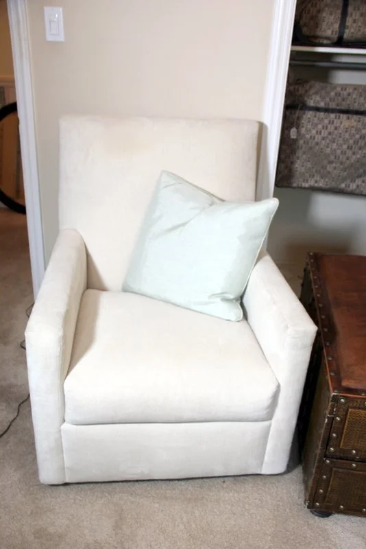 Pair of White Swivel Rockers