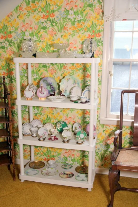 Cup & Saucer Collection