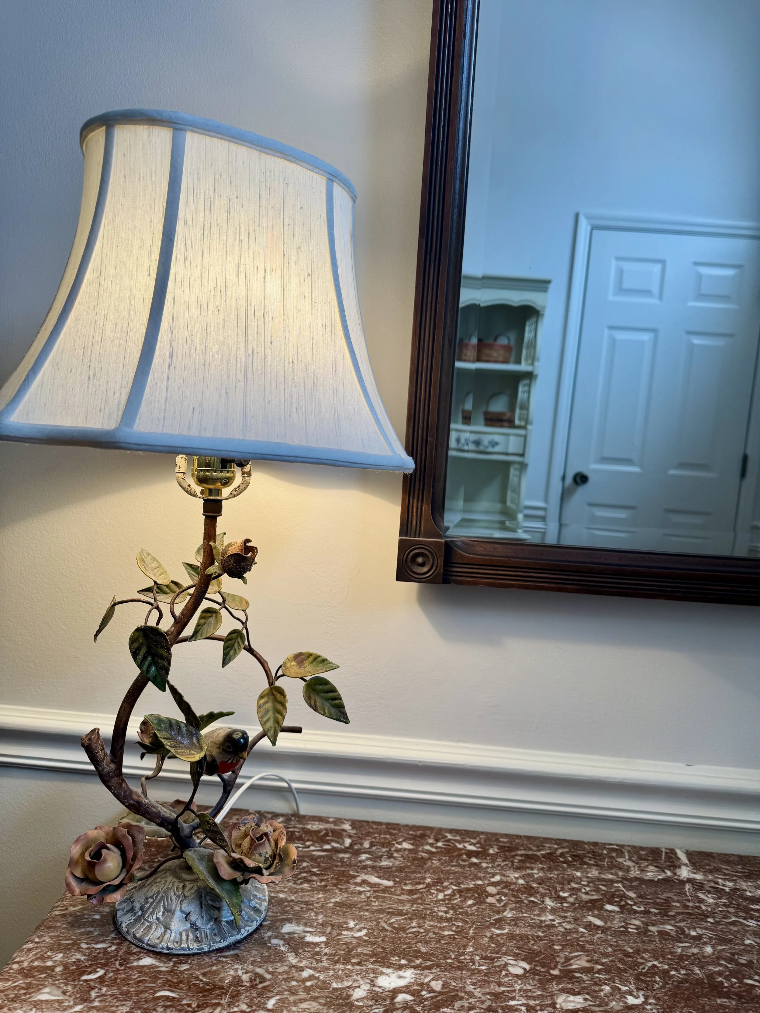 vintage Italian Midcentury metal table lamp with bird and floral detail