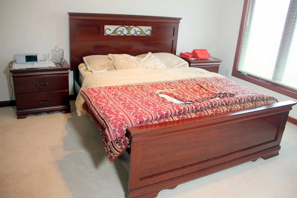 1 of 5 Queen Bedroom Sets