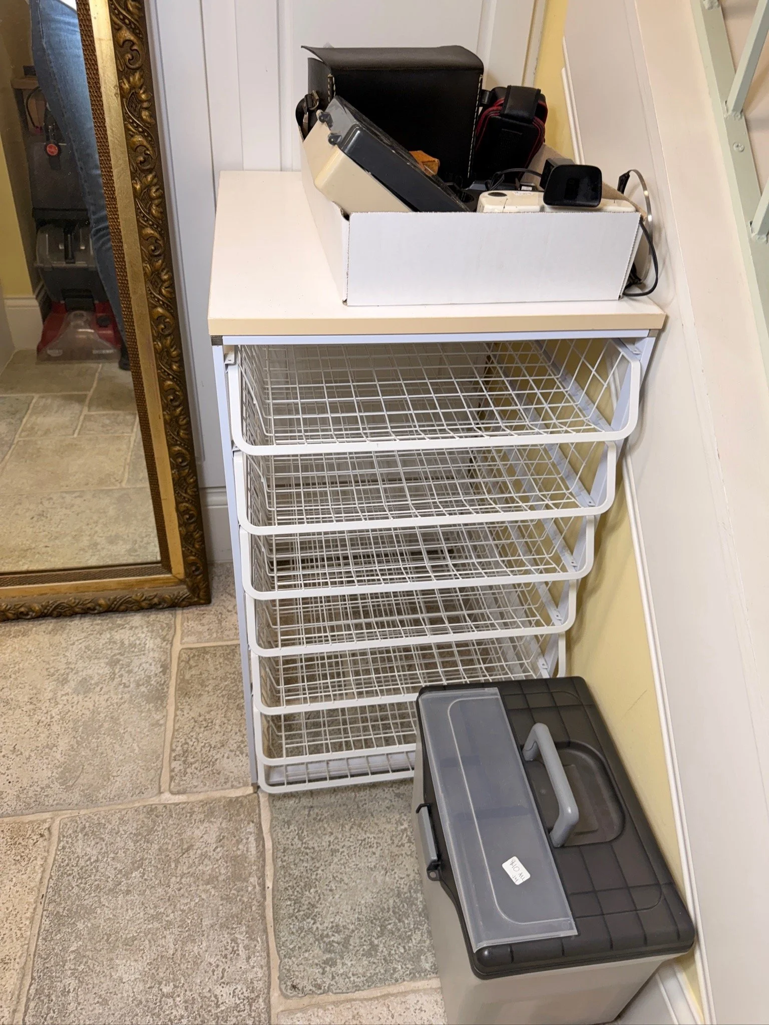 Wire rack sliding drawers