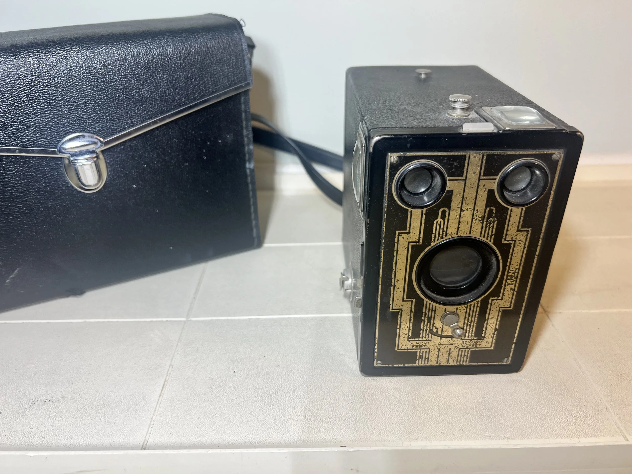 Binoculars and old camera 