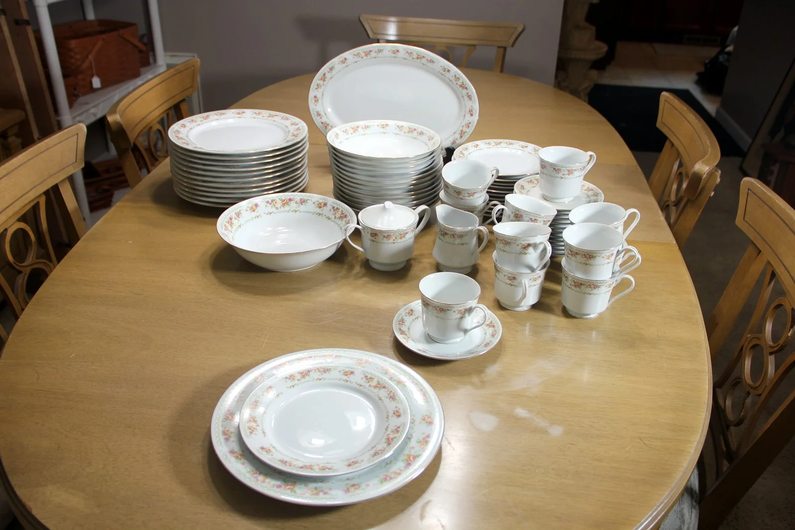 64 pcs. China (Made in China)