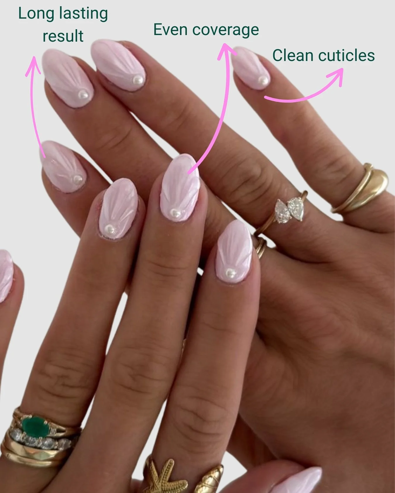 That&rsquo;s how we do manicures &hellip; chic, shiny &amp; totally flawless ✨