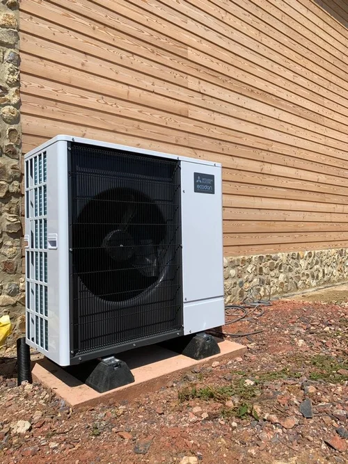 UFH, Air Source Heat Pump u0026 Hot Water Cylinder | Total Renewable Solutions