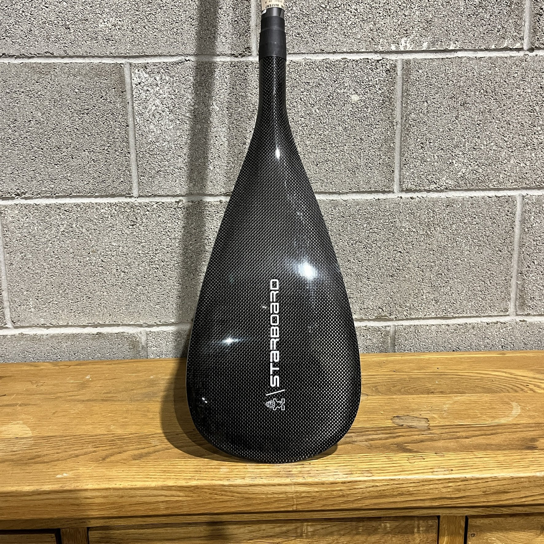 Starboard Enduro Carbon Large SUP Paddle at Bigsurf 10.jpeg