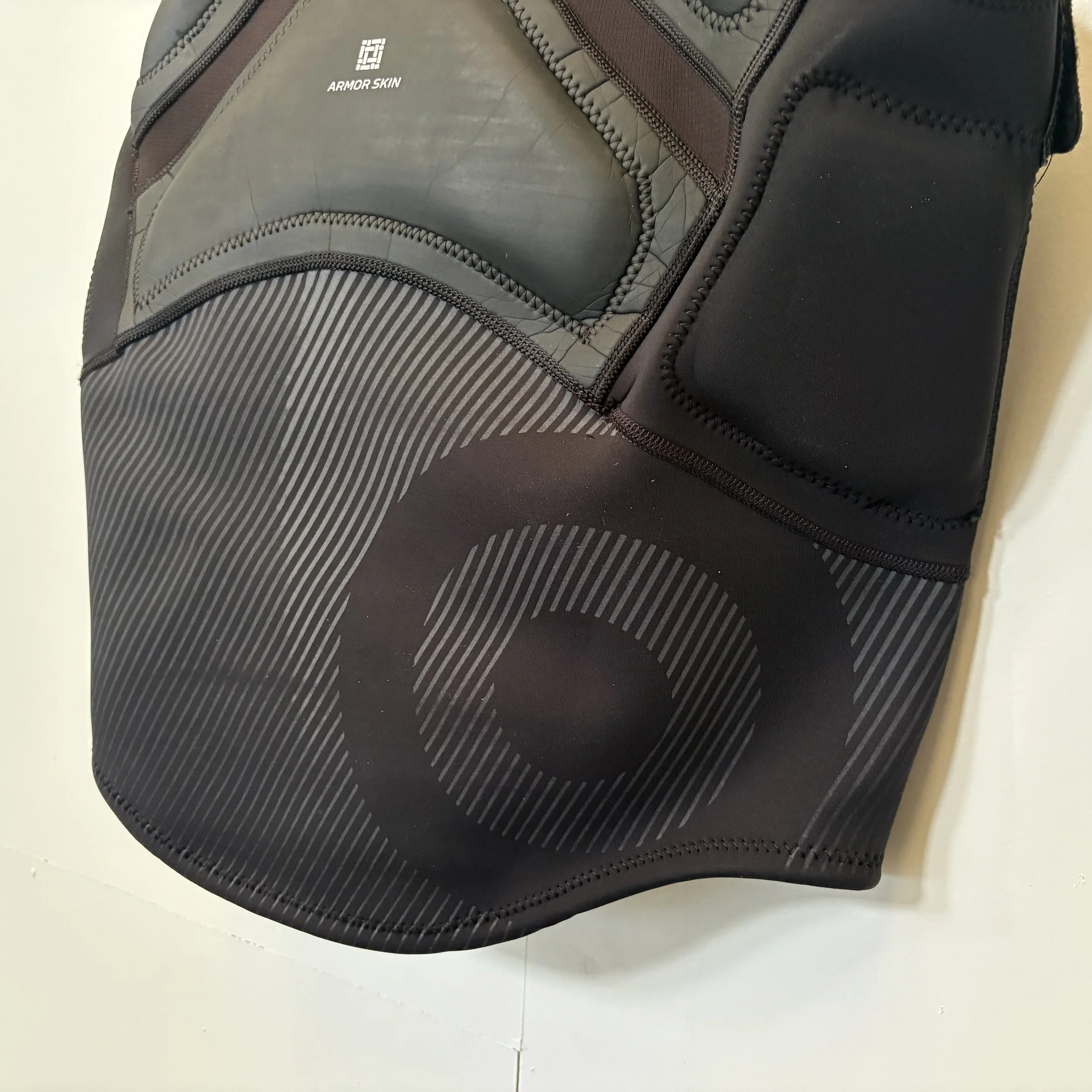 Neilpryde Combat Impact Vest Large at Bigsurf 10.JPG