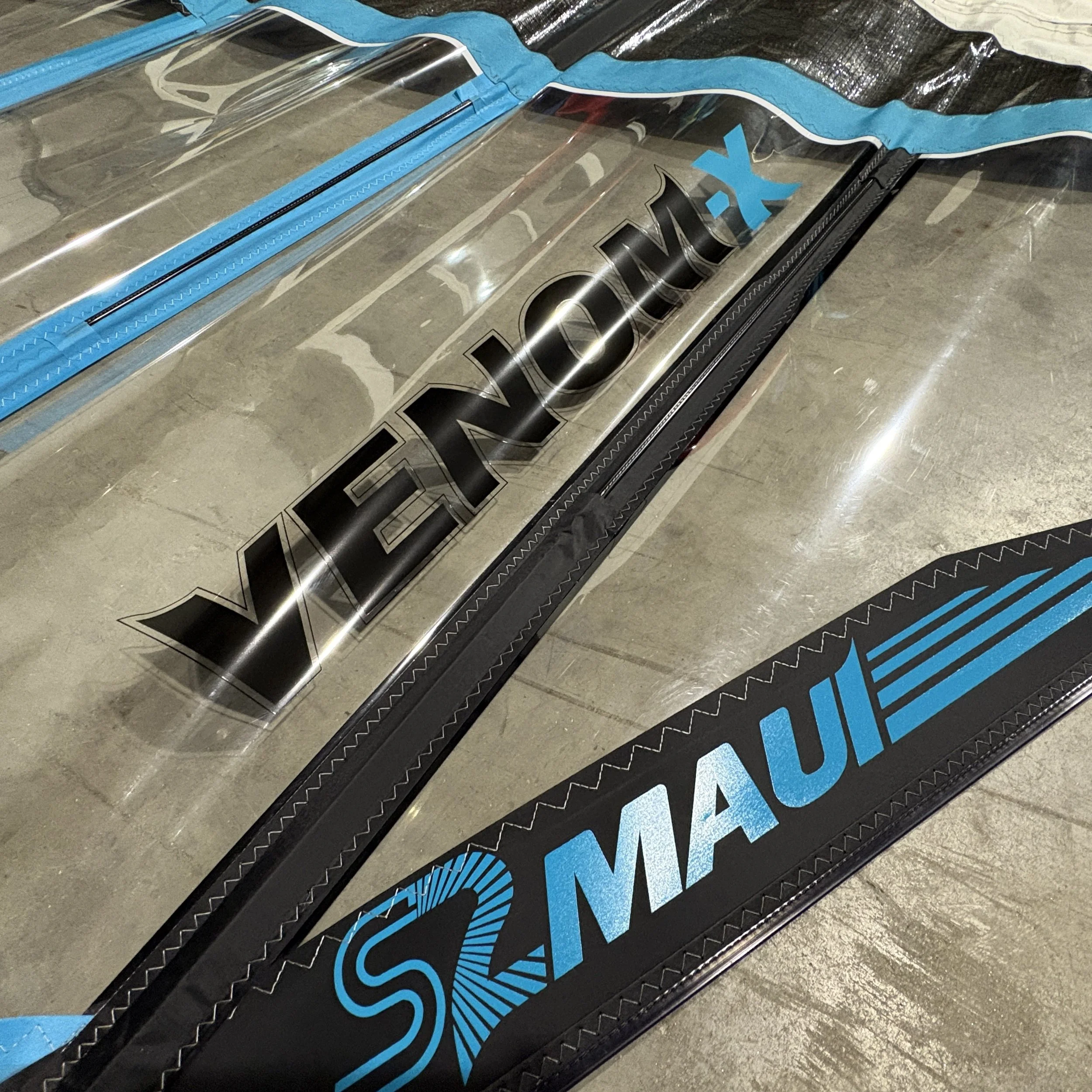 S2Maui Venom-X 4.7m at Bigsurf Windsurf Shop 17.jpeg