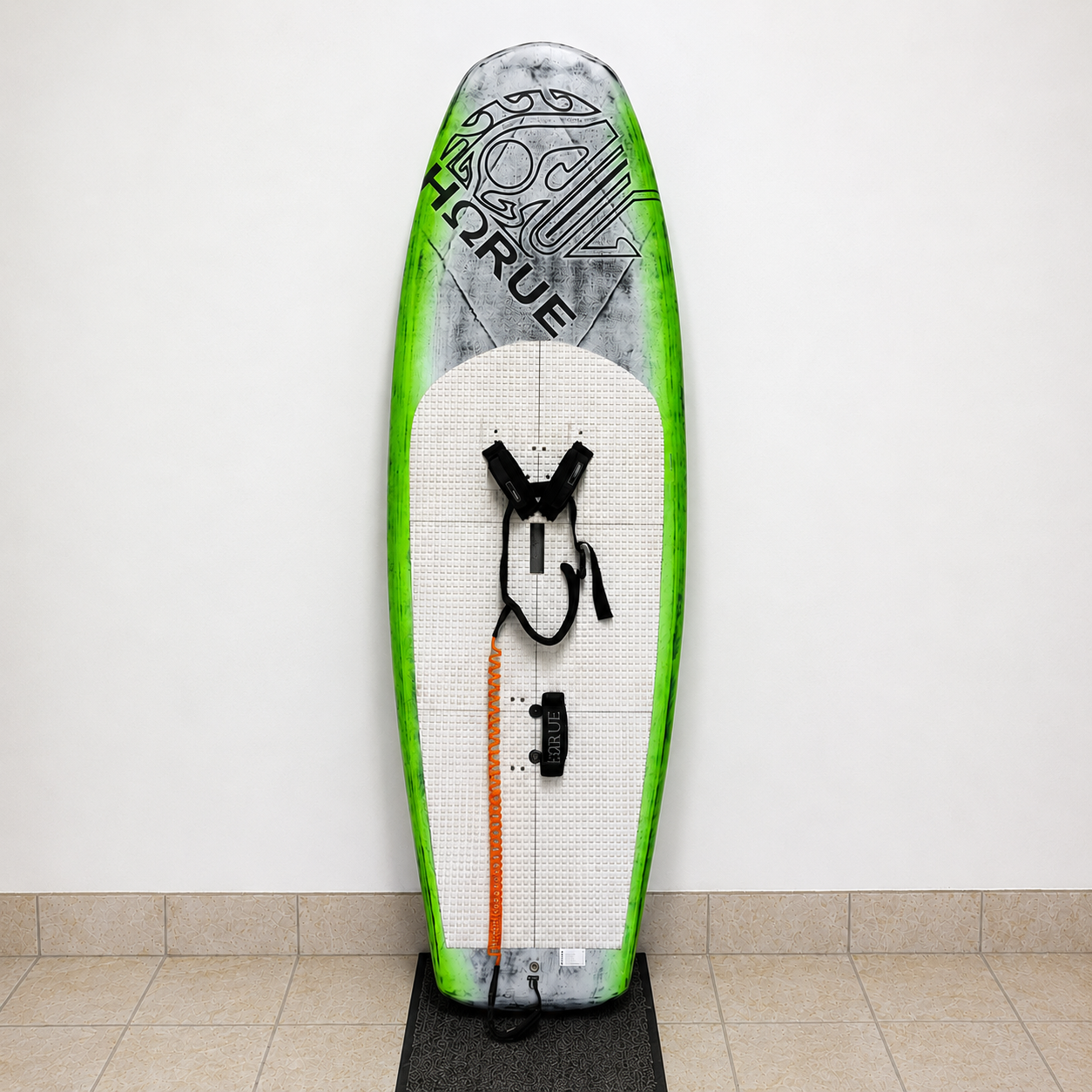 USED Horue Moise 110, Multi-sport Foil Board
