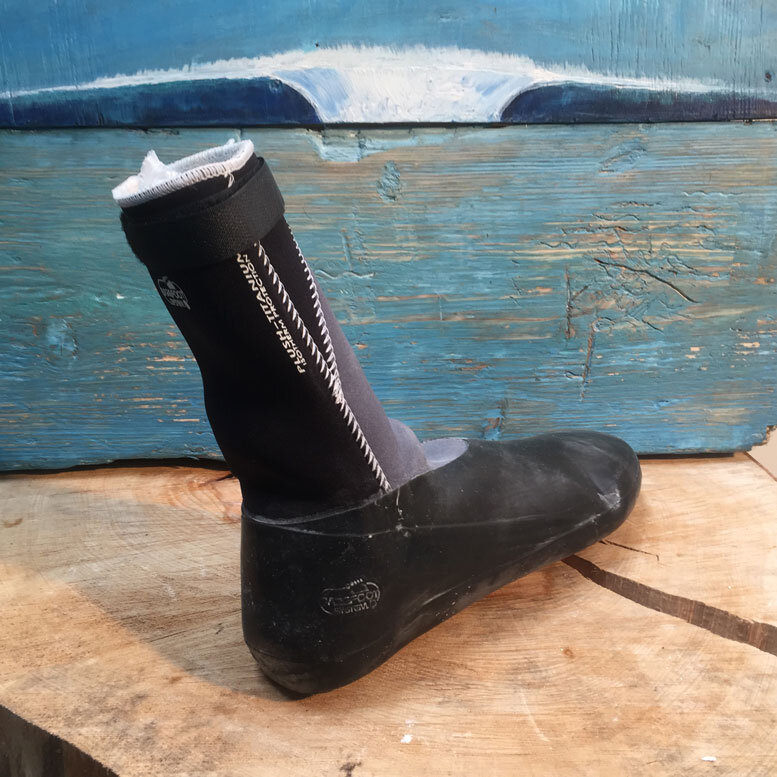 Atan-Mistral-Boots-at-bigsurfshop.com-7.jpg