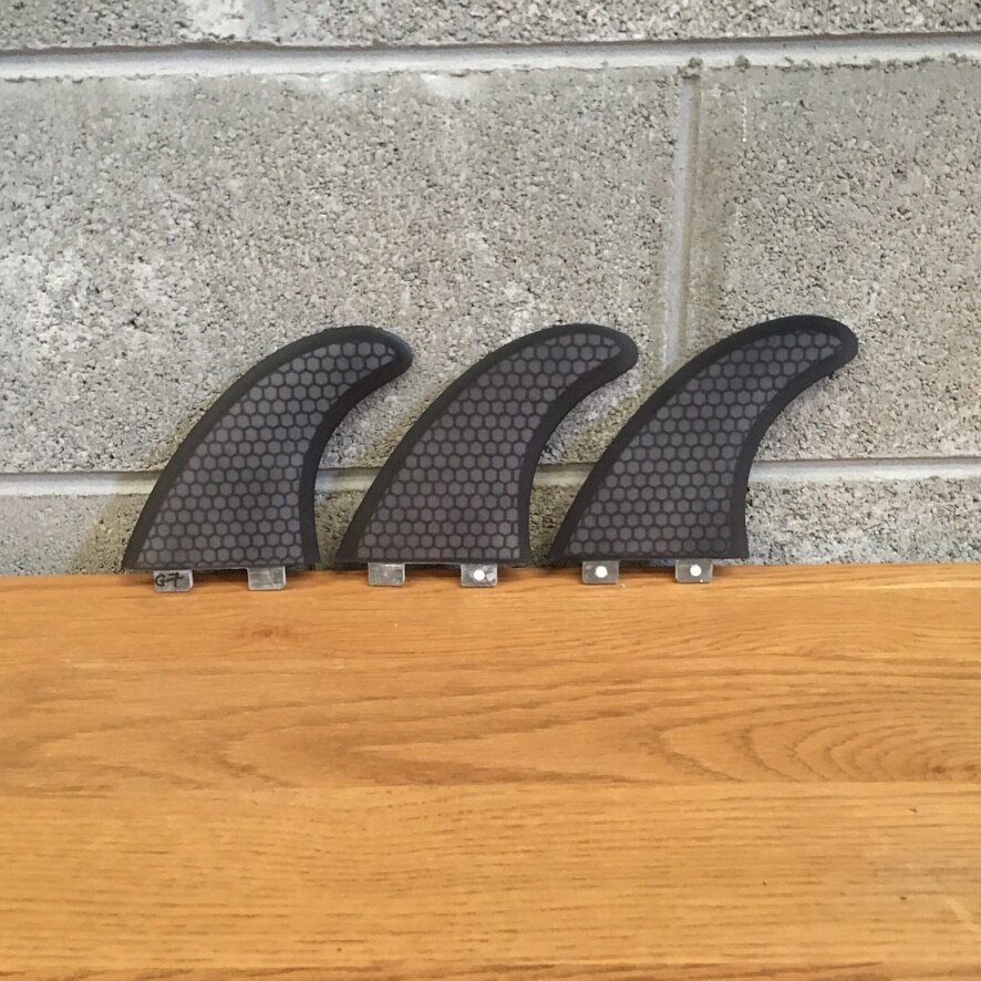 Bigsurf FCS Thruster Fin Set Grey 1.jpeg
