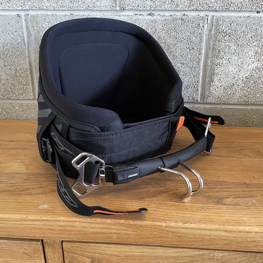 RRD Perfo Harness at Bigsurf 1.jpeg