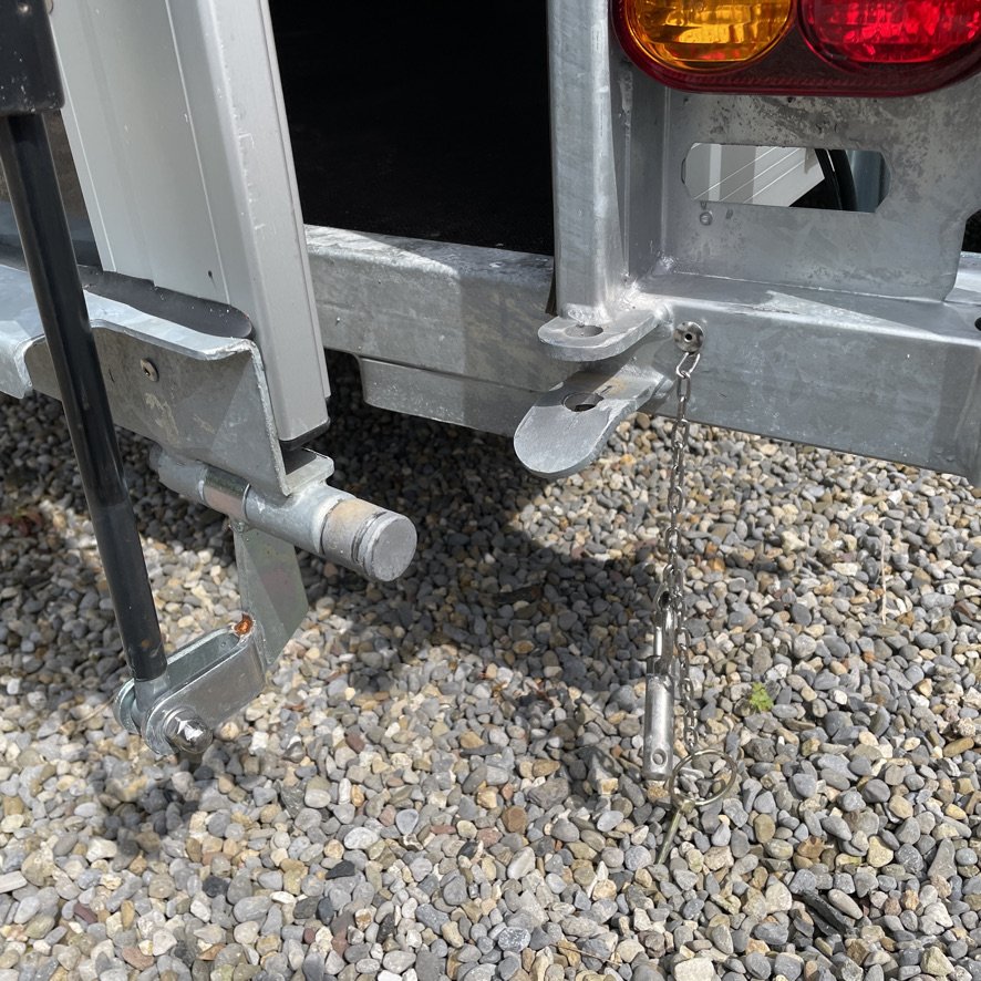 Debon Cargo 1300 Trailer at Bigsurf 13.jpeg
