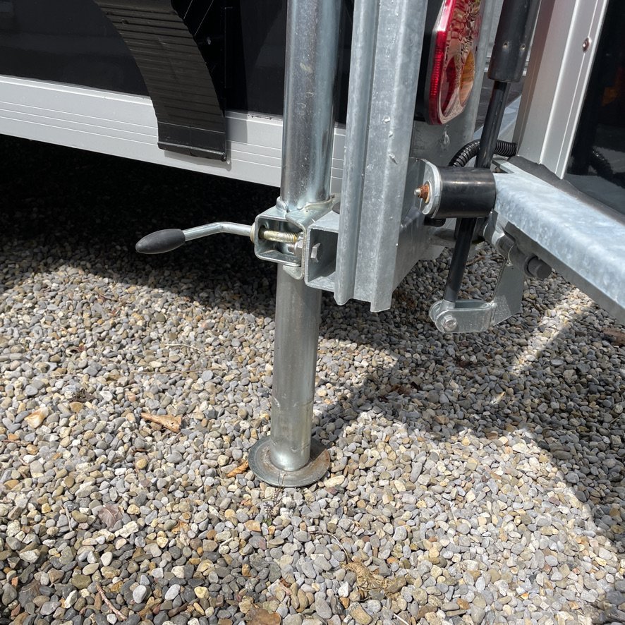 Debon Cargo 1300 Trailer at Bigsurf 18.jpeg