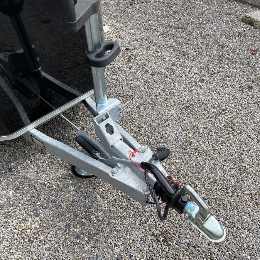 Debon Cargo 1300 Trailer at Bigsurf 15.jpeg