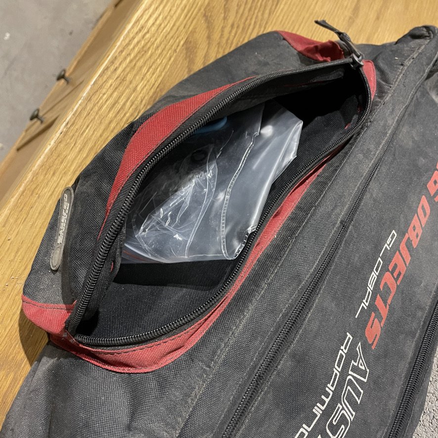 Flying Objects Fin Bag at BIgsurf 8.jpeg