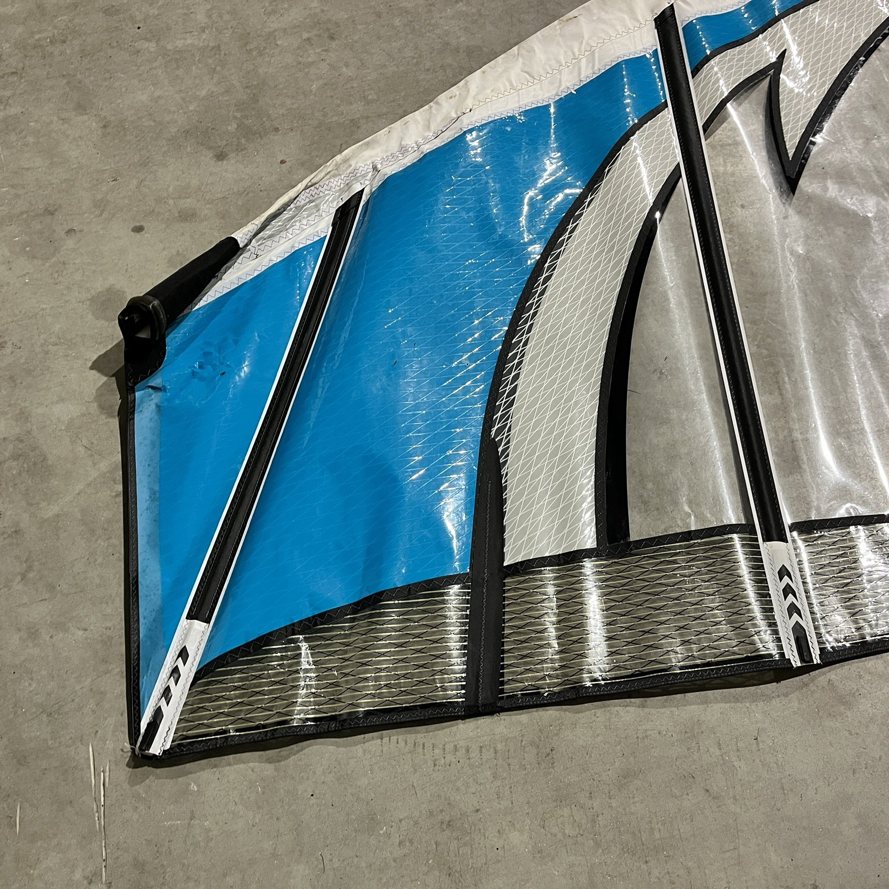 Tushingham Lightning 7m at Bigsurf Windsurf Shop 5.jpeg