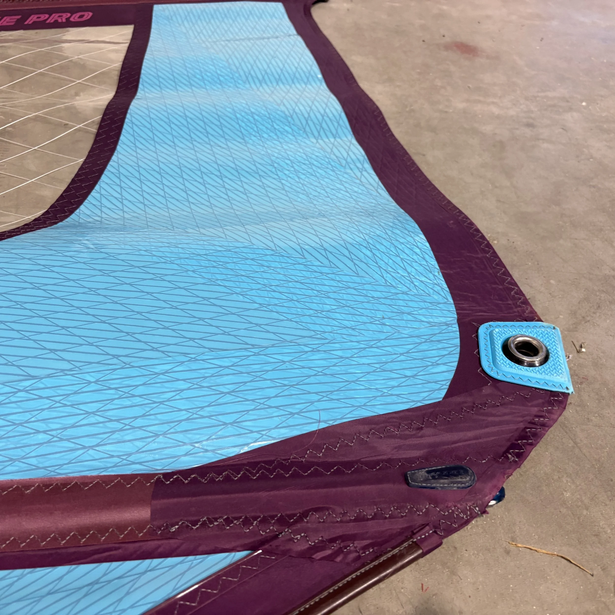 USED Neilpryde Zone 4.2m at Bigsurf Windsurf Shop14.JPG