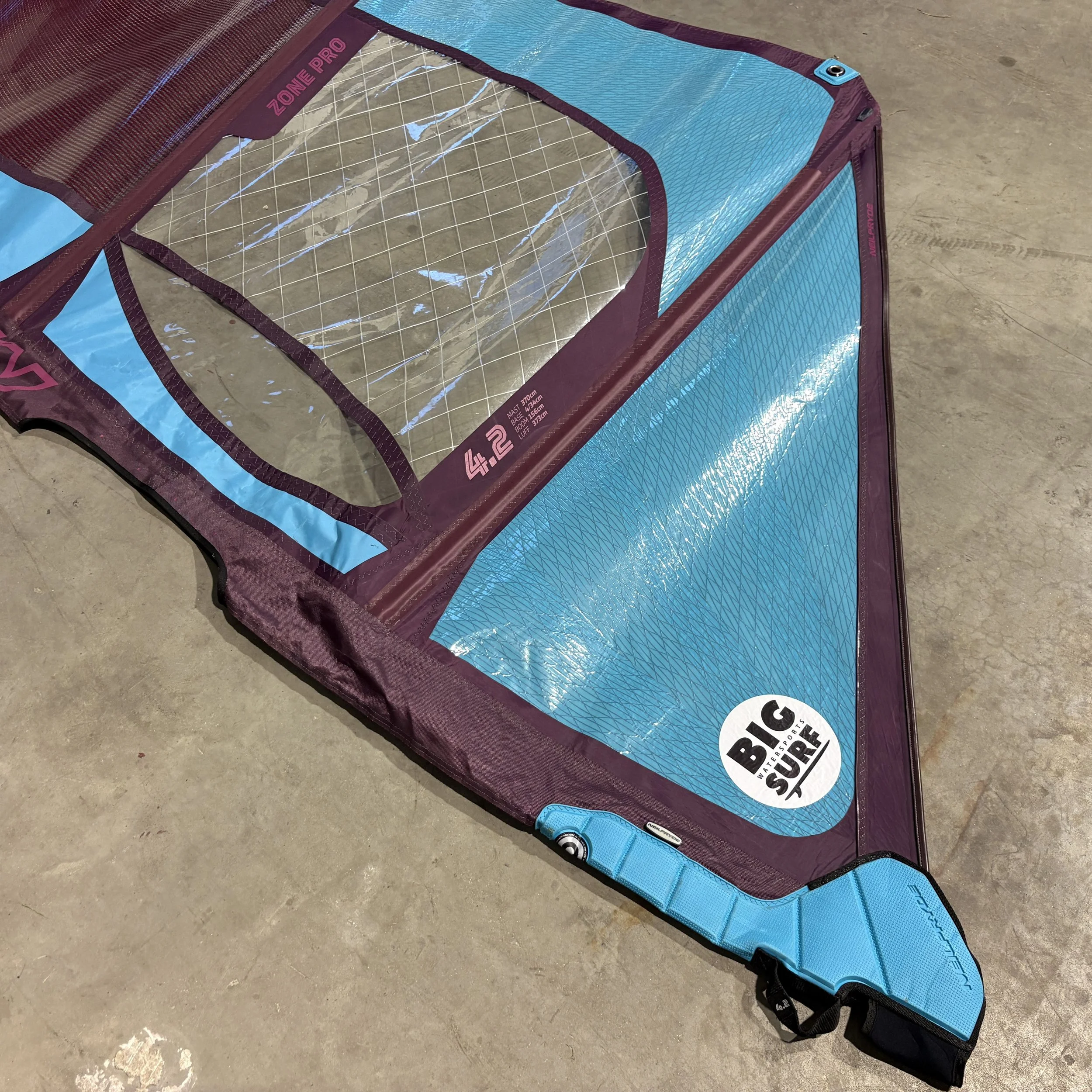 USED Neilpryde Zone 4.2m at Bigsurf Windsurf Shop4.JPG