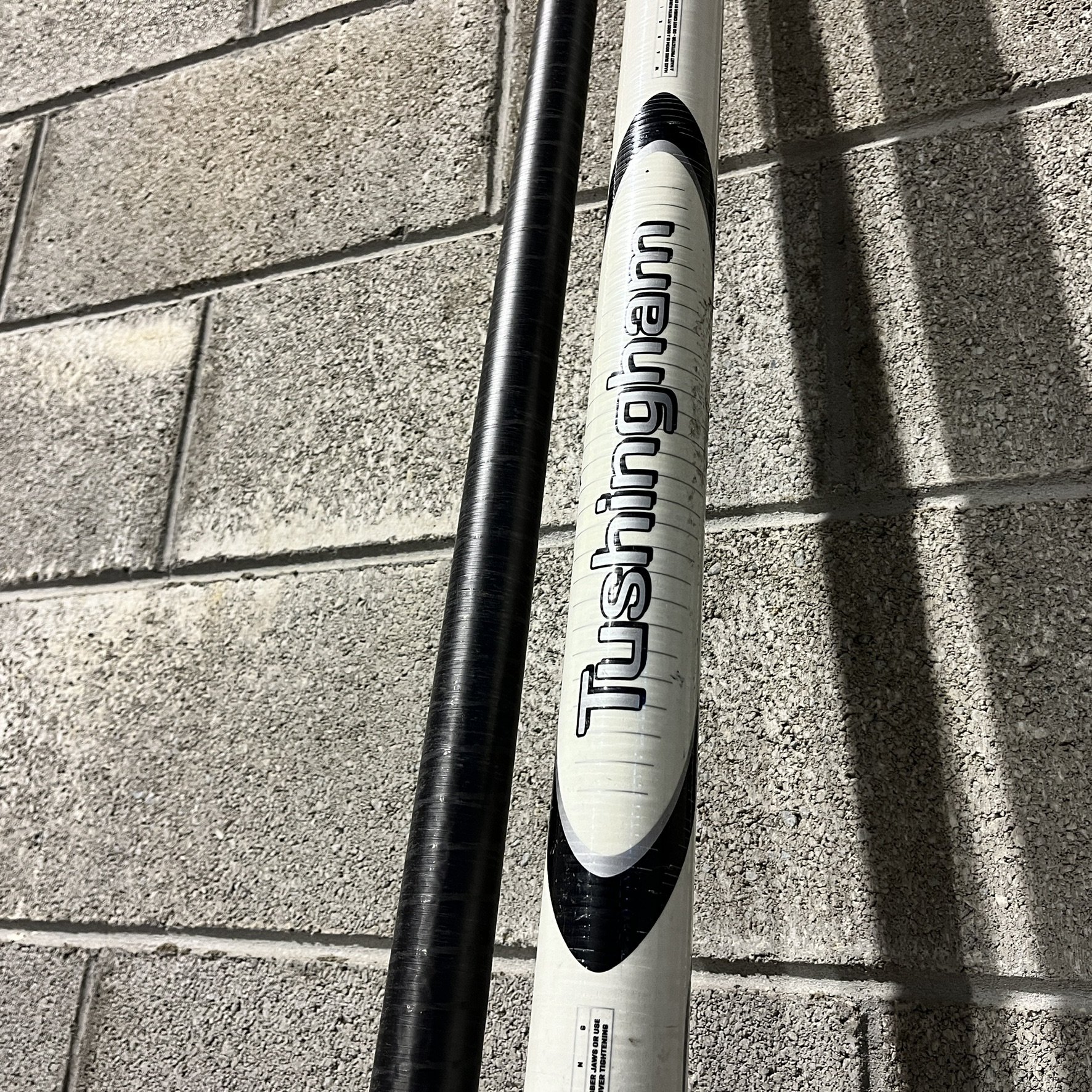 Tushingham SDM 460cm Carbon 75 Mast at Bigsurf 10.jpeg