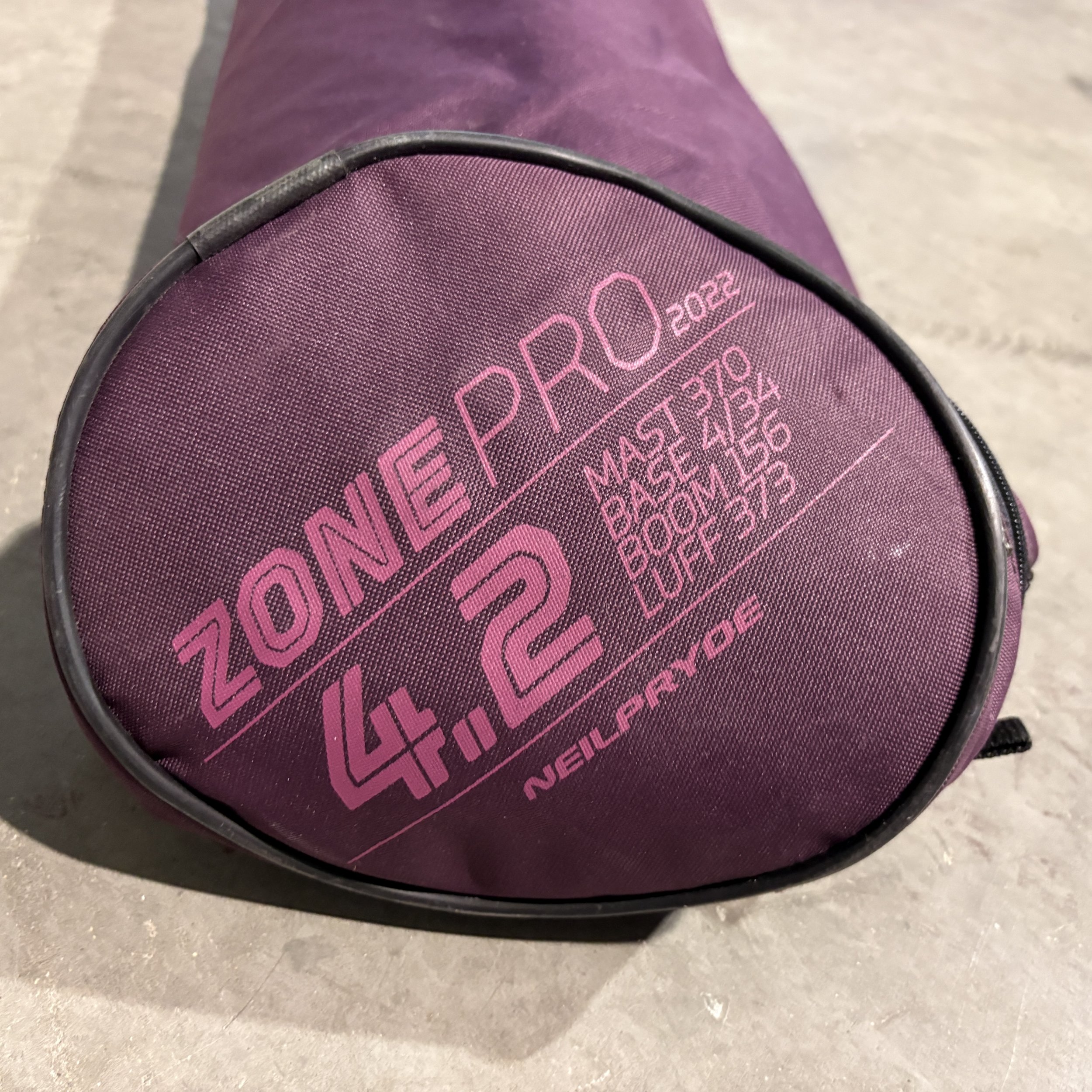USED Neilpryde Zone 4.2m at Bigsurf Windsurf Shop2.JPG