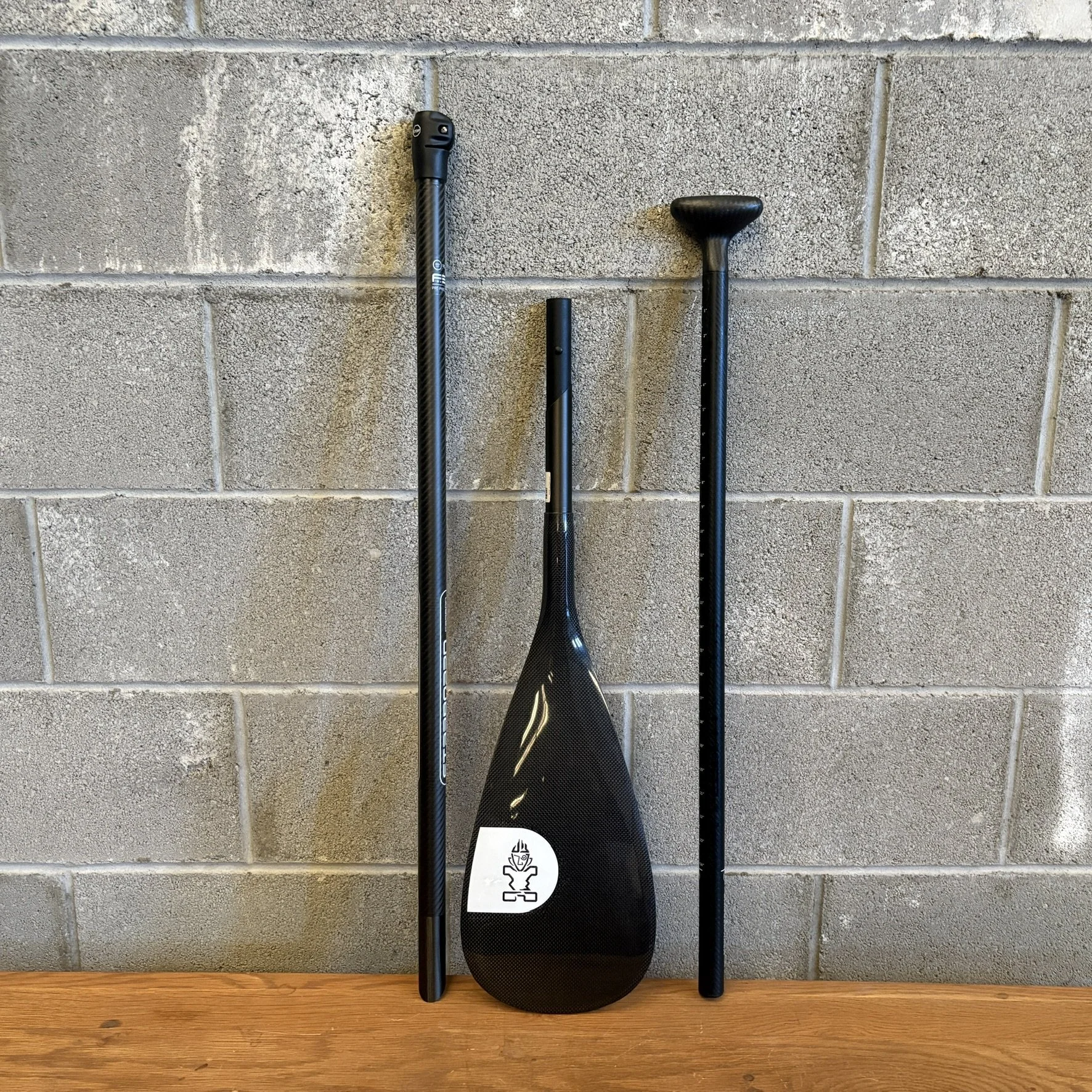 Starboard Enduro Large 3-Piece carbon SUP paddle at Bigsurf 9.jpeg