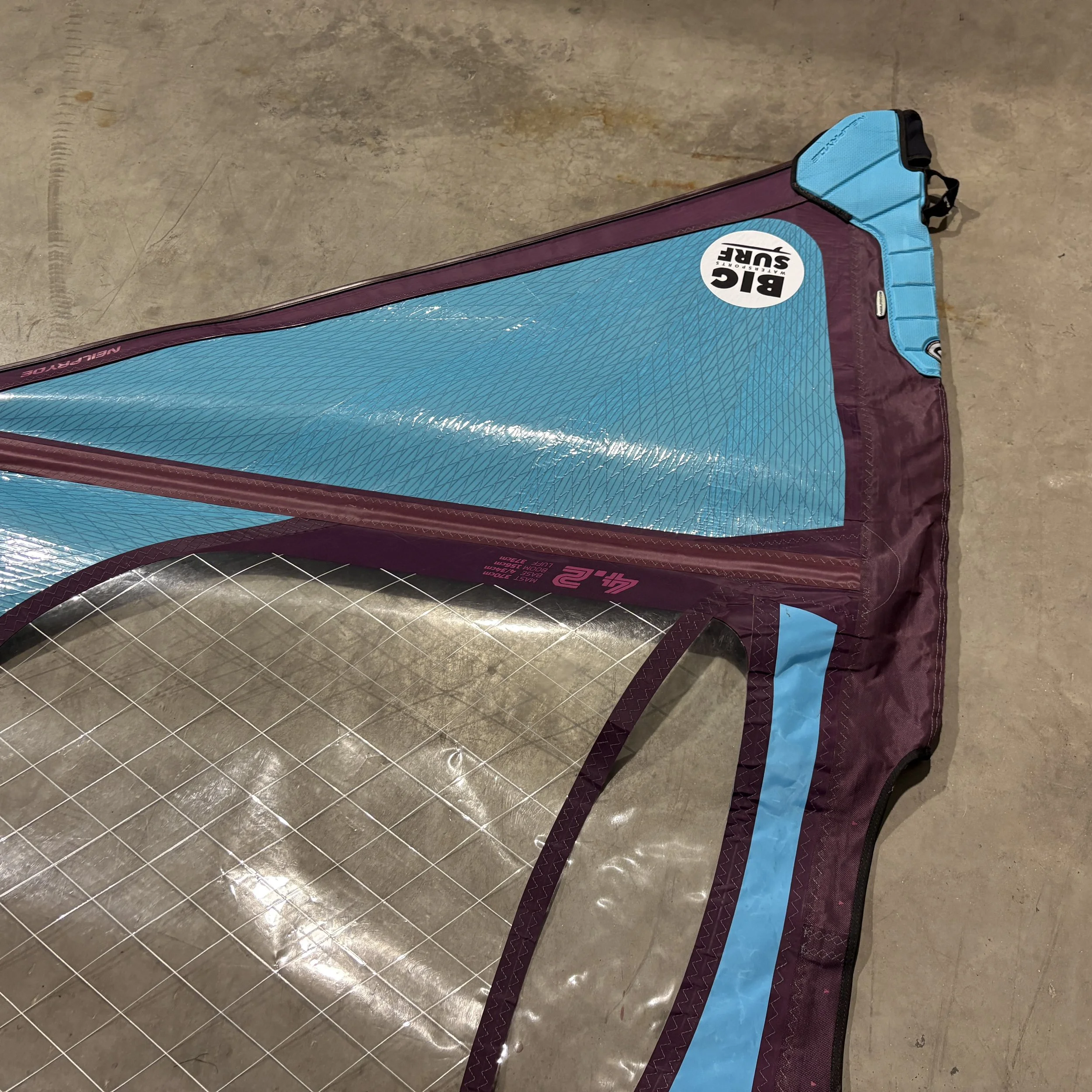 USED Neilpryde Zone 4.2m at Bigsurf Windsurf Shop9.JPG