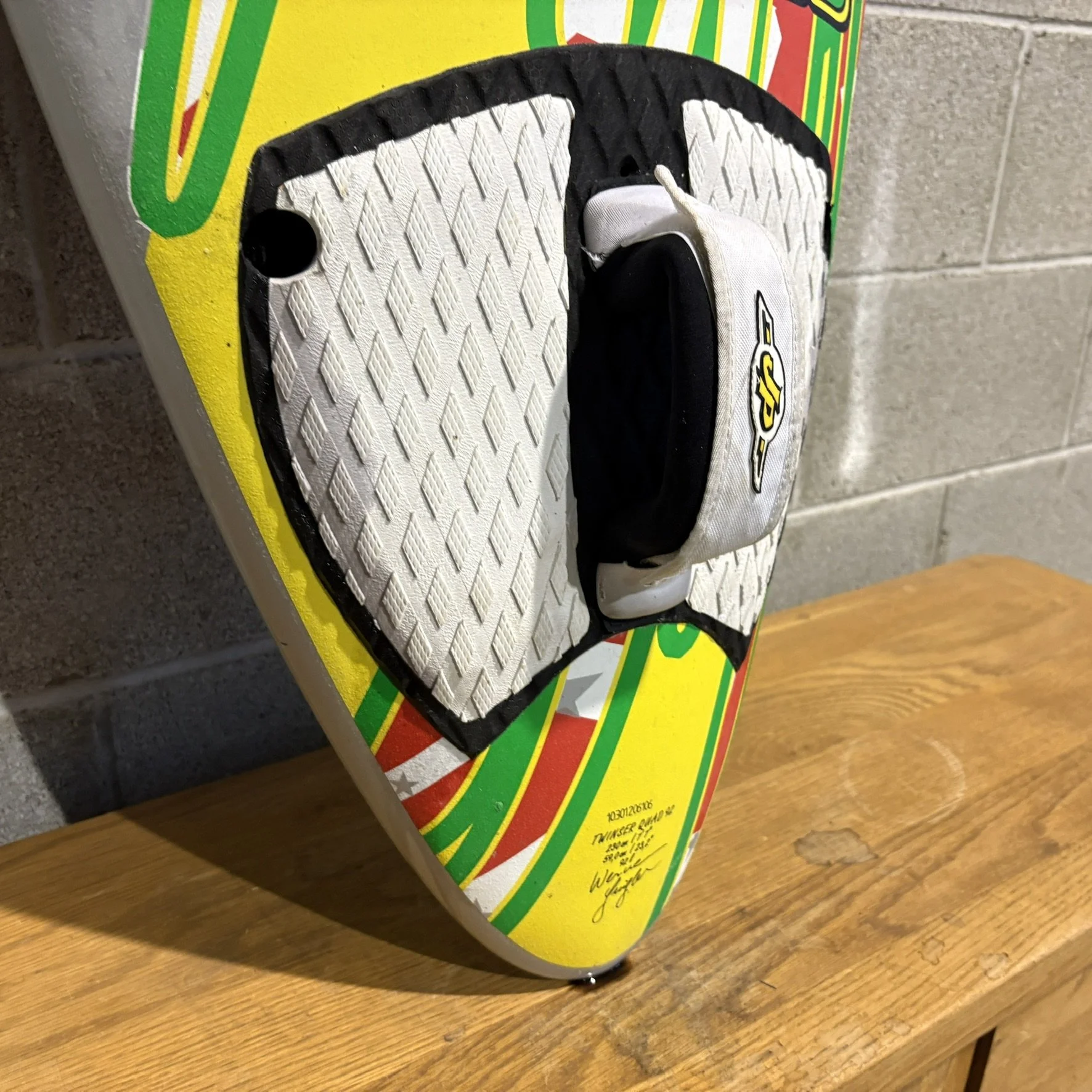 JP Twinser Quad 92 Bigsurf Windsurf Shop 18.jpeg