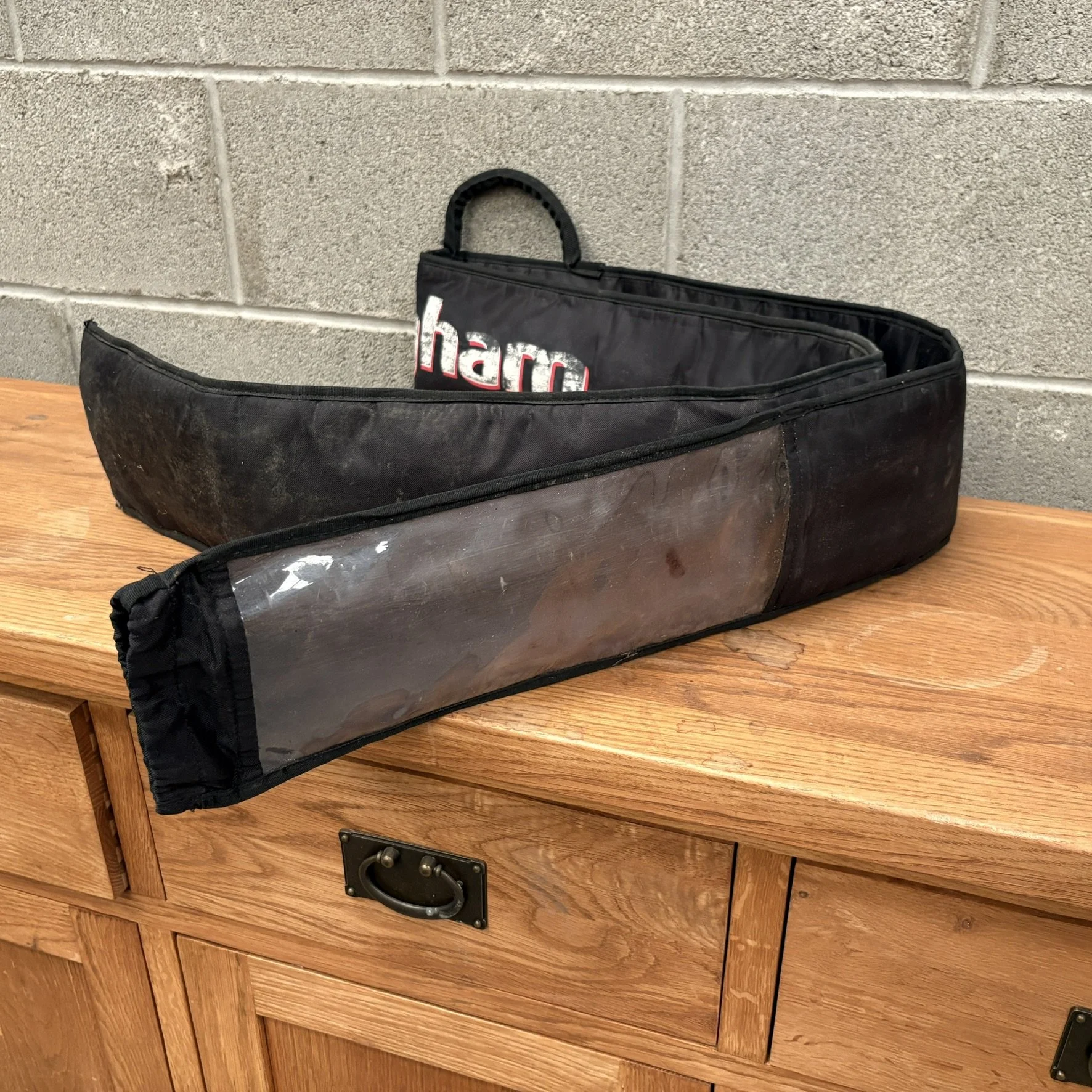 Tushingham Mast Bag at Bigsurf Windsurf Shop 3.jpeg