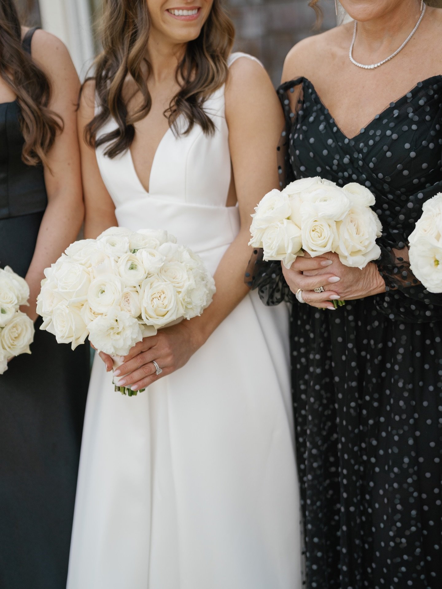 Sure a wedding day is about the dress and the flowers, who&rsquo;s sitting where, what song is playing&hellip;and all of the details. 

But what is most important is that a wedding is well planned so you get to truly enjoy it with YOUR PEOPLE. 

A we