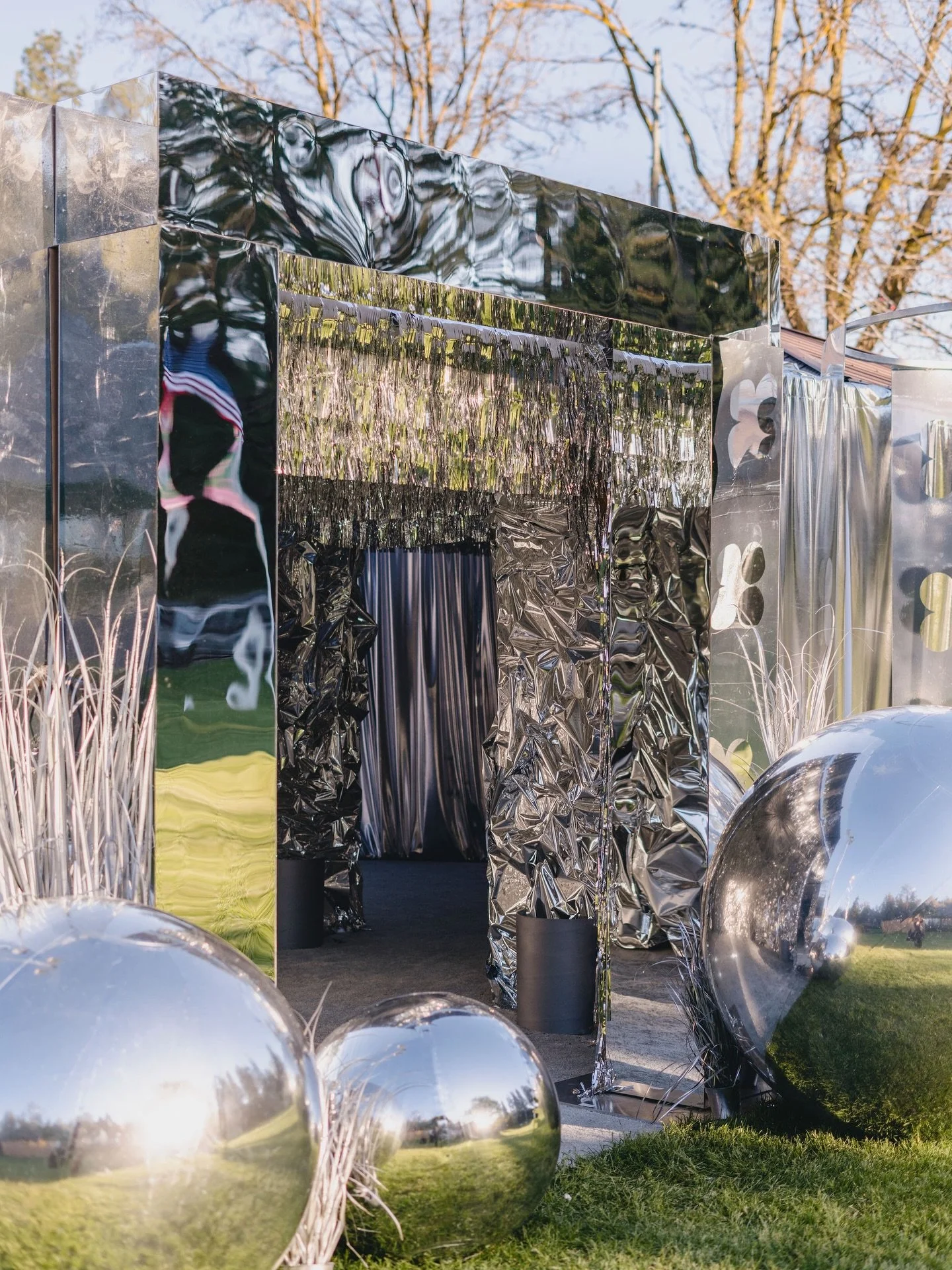 Make an Entrance 🪩🩶🙌🏻

What if I told you this is actually two existing pergolas on a tennis court that led into a white wedding tent less than 24 hours prior?! 😂😉

Love a total transformation of a space not once but twice. 

Magic happens when