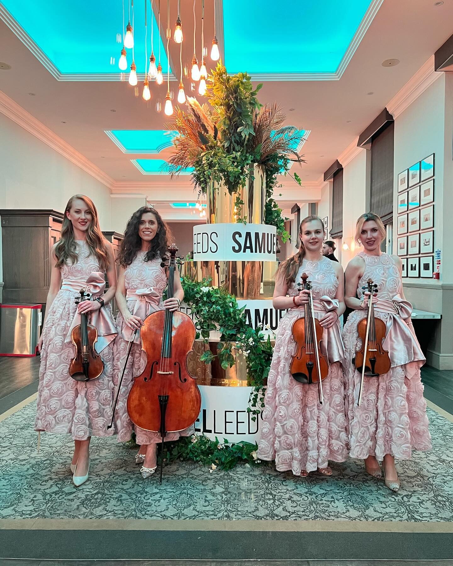 Happy Birthday @samuelleeds . Our string quartet performed our party pop playlist during dinner at De Vere Beaumont Estate . 
Thank you for having us!

📍 @deverebeaumontestate 

#stringquartet #corporateevents #birthdayparty #privateevents #luxuryev