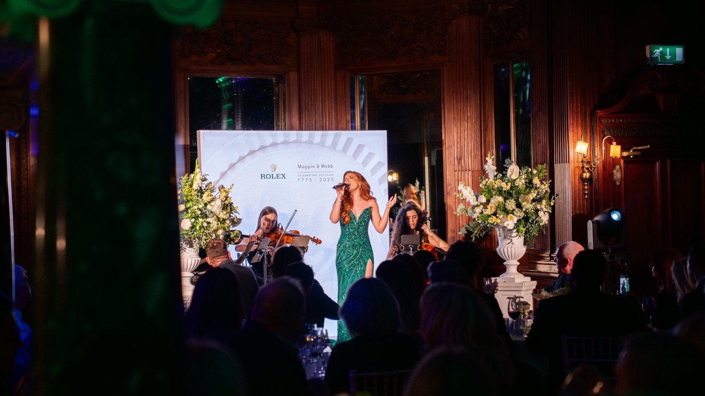 More photos from our lovely performances around the country for @watchesofswitzerland_official with the amazing @itsredredred 

#watchesofswitzerland #luxurywatches #eventplanner #luxuryevents #stringquartet #halostrings