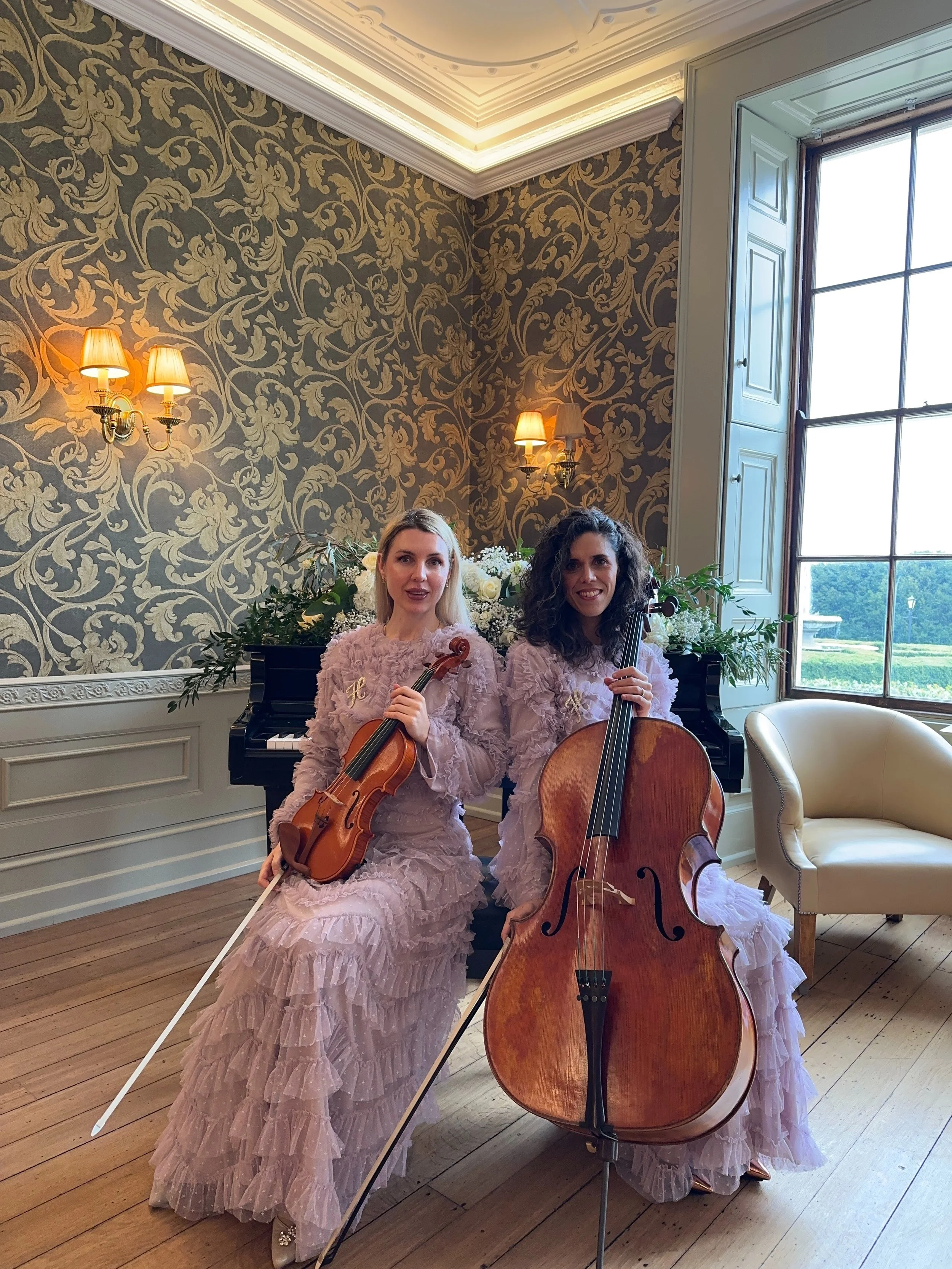 ✨ Bridgerton elegance at the beautiful Froyle Park ✨

Our string duo brought a romantic mix of classical favourites and modern pop covers in true Bridgerton style for this dreamy setting.

#HaloStrings #BridgertonStyle #StringDuo #FroylePark #Wedding