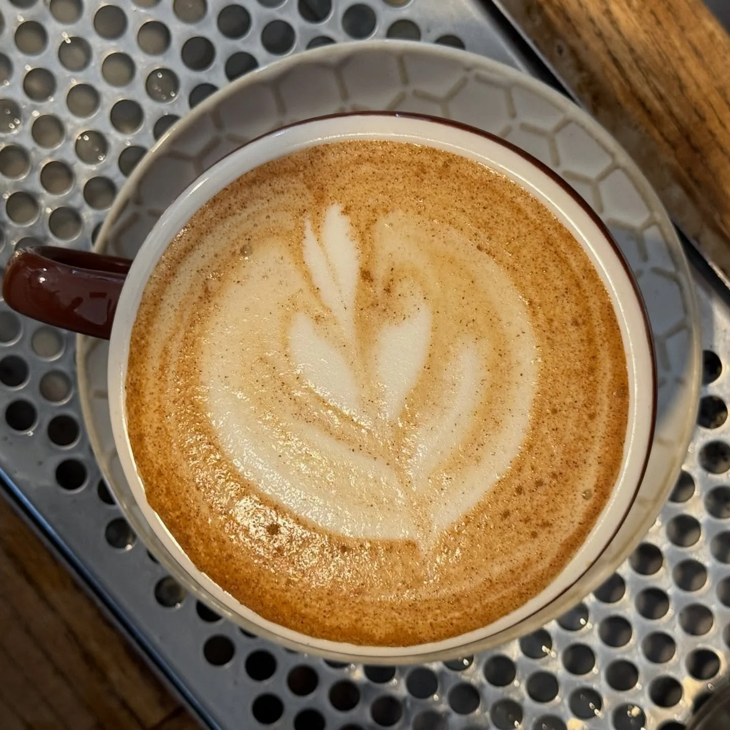 Happy Sunday! 🌞
It&rsquo;s a good day for a classic Cinnamon Vanilla Latte!
We are open until 3 PM, see you soon!