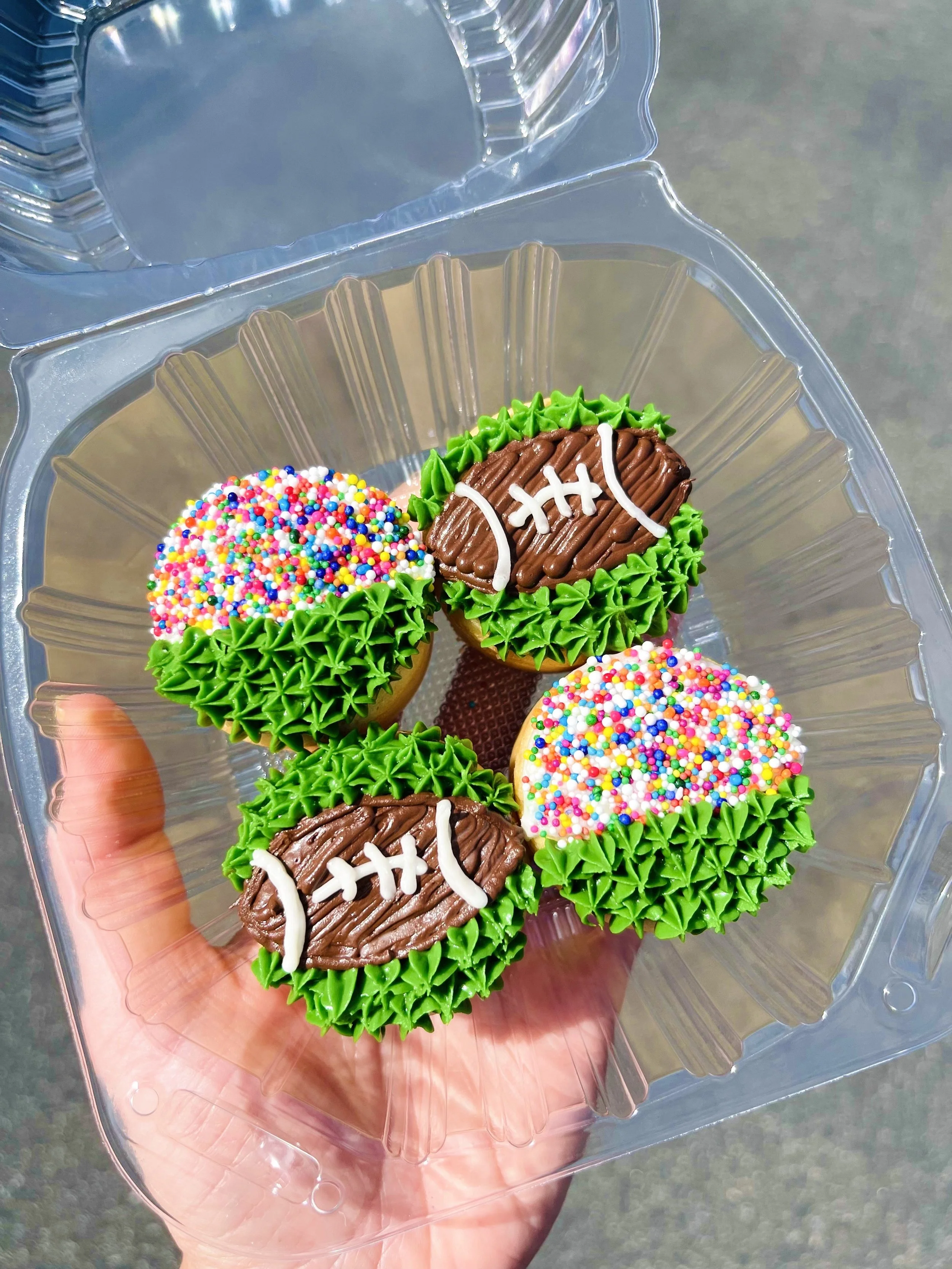 SUPERBOWL MINI FROSTED SUGAR COOKIES (4-PACK)
