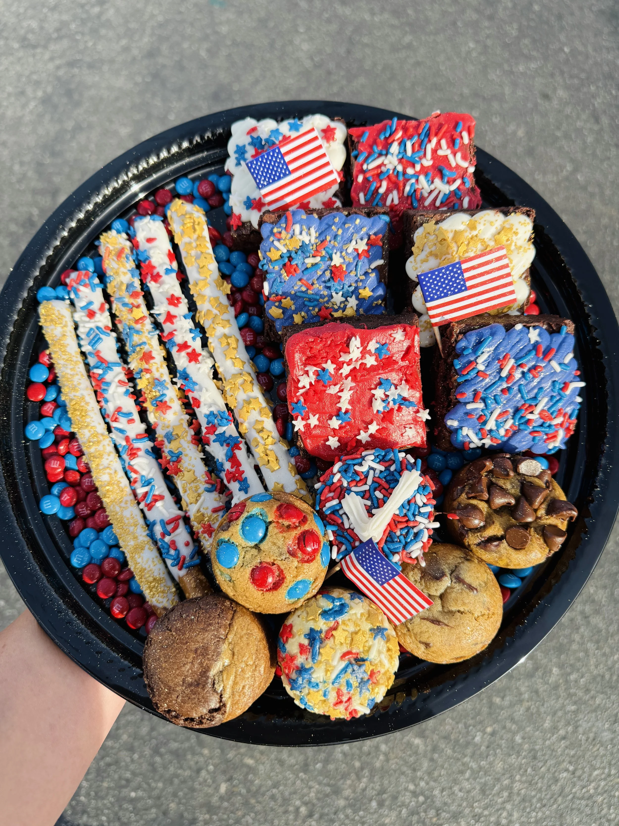 4TH OF JULY DESSERT BOARD